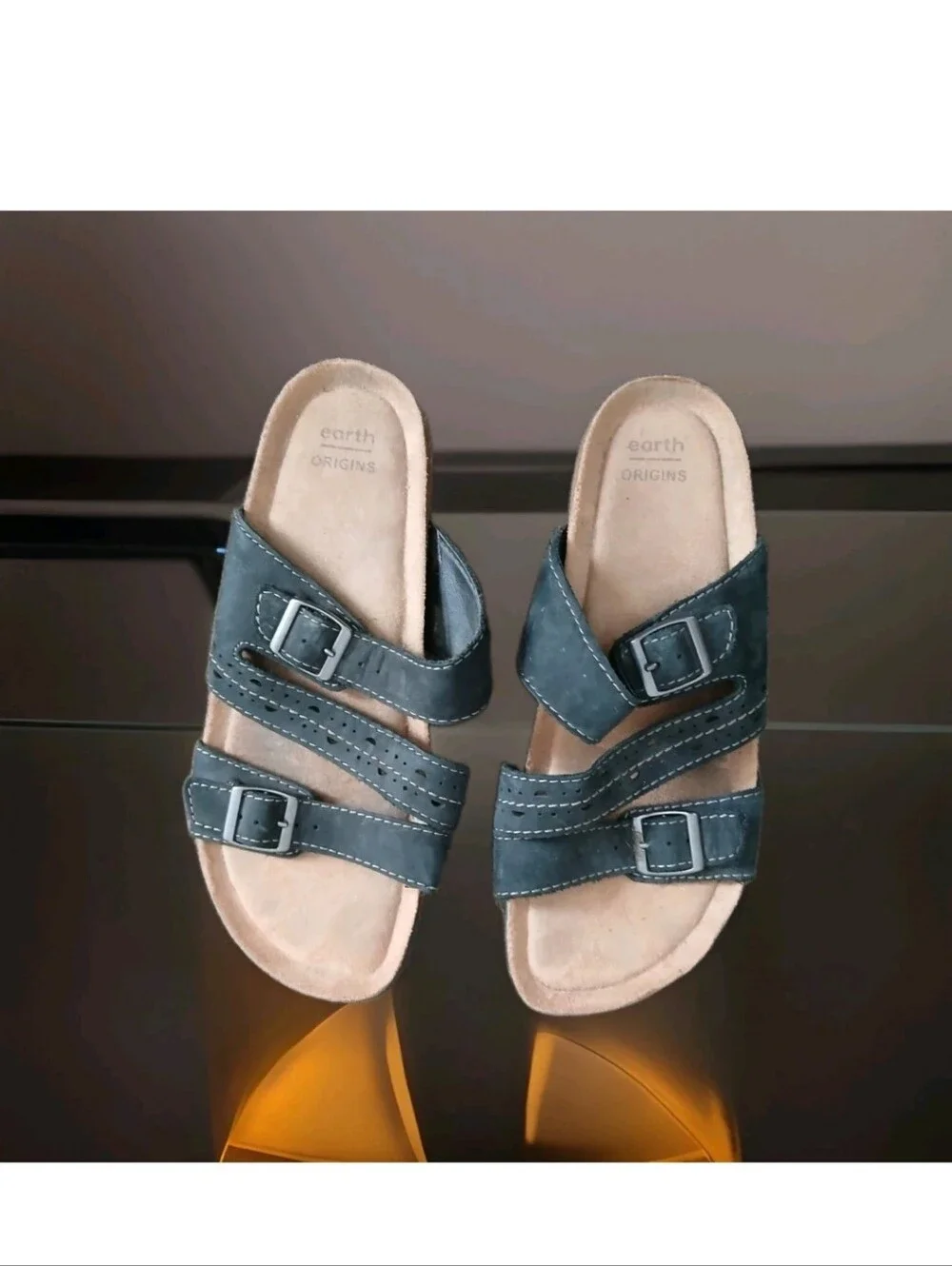 Earth Origins Strappy  Sandals size 9M Black Leather Upper.